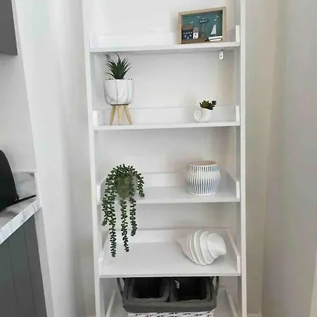 3 - Queens Court Апартаменты Скарборо